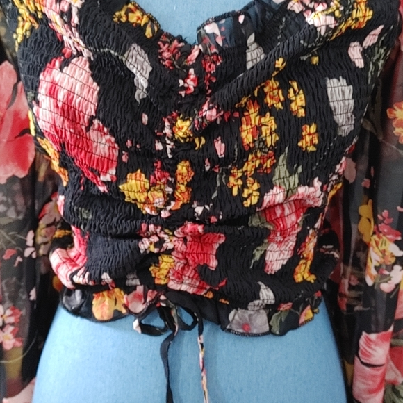 Off-the shoulder top - Picture 2 of 2